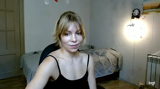 JuliagGladkikh live cam on StripChat
