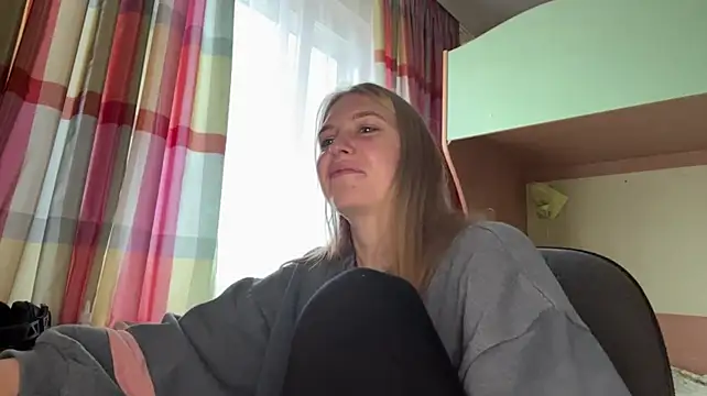 CriseldaStarns live cam on StripChat
