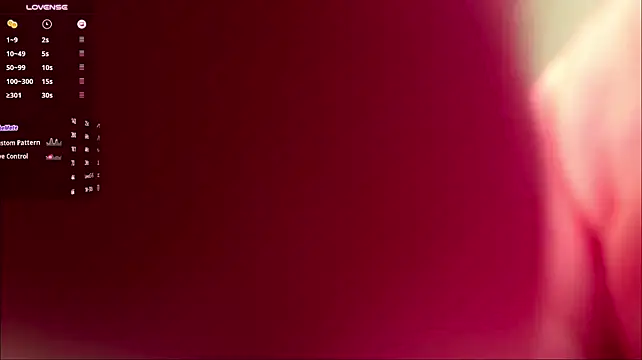 LoveEvelyn live cam on StripChat