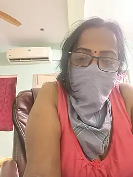 shyloja-Tamil live cam on StripChat