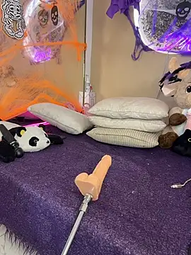 Yaki_Tai live cam