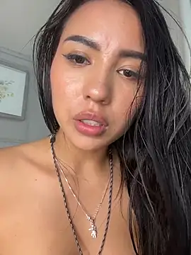 lux_bitchx live vor der Cam