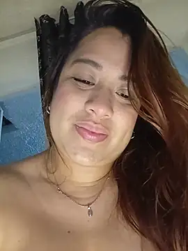 Arya_Gomez live cam on StripChat