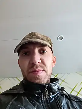 _uncle_Mitya-43_ live cam on StripChat