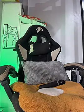 AsianMilfSheryl