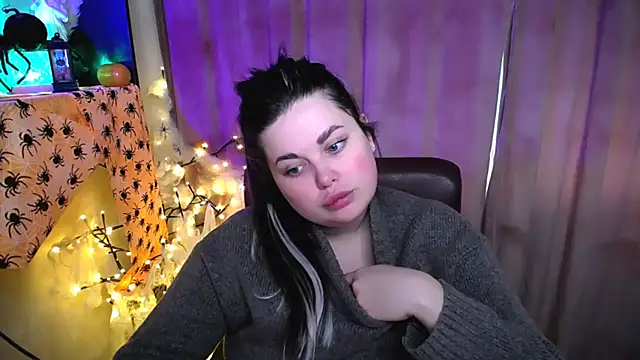 Emily_Mo