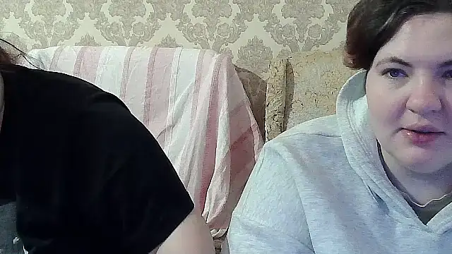 EmmaXKristall live cam