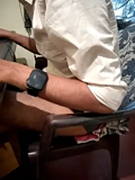 monstrous_bull (Ask my age) - take risk and remove shirt while working