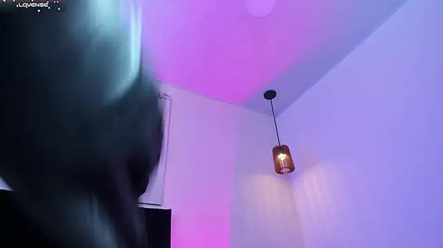dolly_zoe