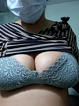 Saxycuple7007 webcam