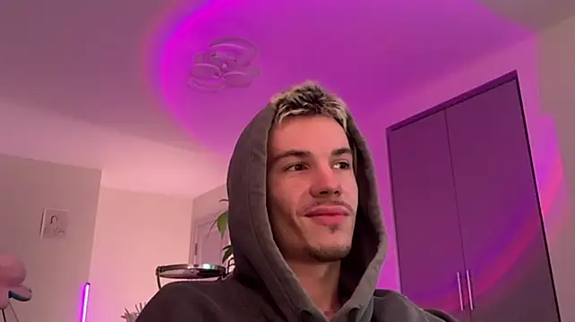 jeremy1scott (M young) - 🔥  Stroking fun