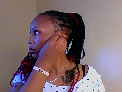 _Shantel1 live cam on StripChat