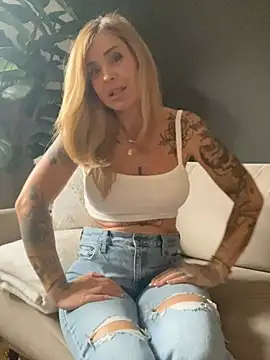 Webcam en directo de la chica Etwas_neugierig