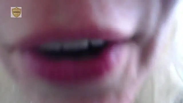 SunnySylvia live cam on StripChat