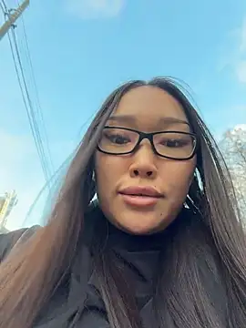 trytomakememoam webcam