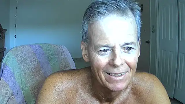 nakeedcowboi65 live cam on StripChat