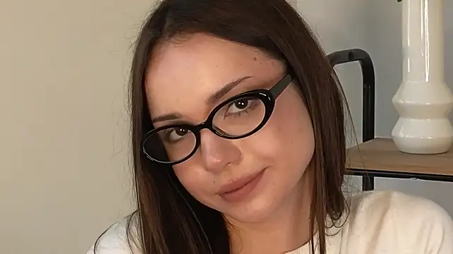 EdenBrowne live cam on StripChat