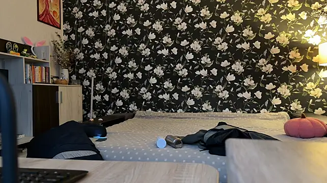 Vuitton live sex cam