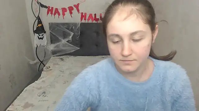 Holliy_Cooper