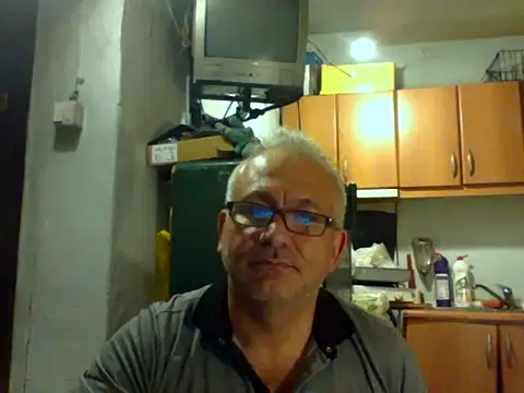 sexy_tom787817 live cam on StripChat