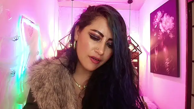 scarleth_blue