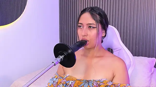 karola_cute_