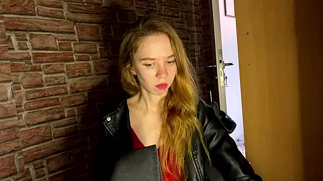 ElizaStorm live cam on StripChat