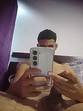 Juanpablo2613 live cam on StripChat