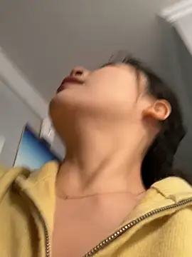 YaoYao8888 live cam on StripChat