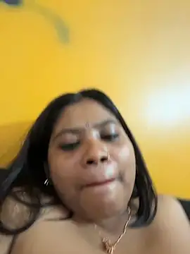 RedQQueen live cam on StripChat