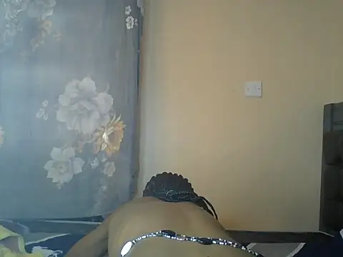 Goldenpixie live cam on StripChat