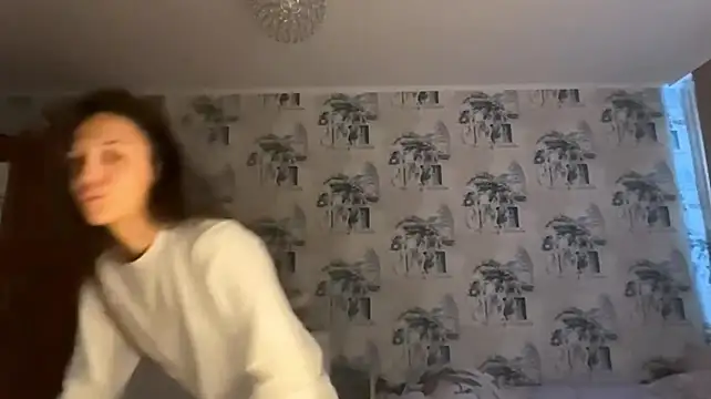 MarinaTuray live cam on StripChat