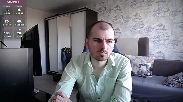 SerzhKorol1 live sex cam