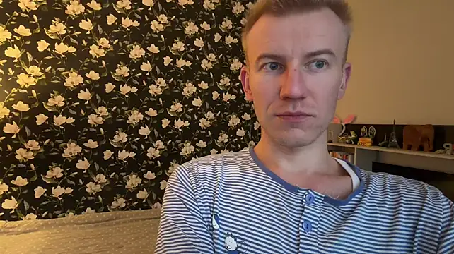 Vuitton live sex cam