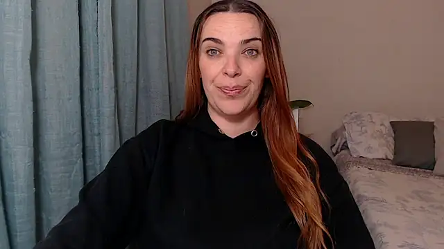 yourspanishgoddesss live cam on StripChat