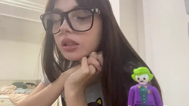 LuellaSerpas webcam