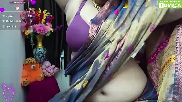 kavyabhabhi live cam on StripChat