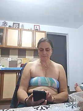 IsabelleCraft live cam on StripChat