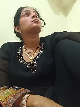 Mohni_love live cam on StripChat