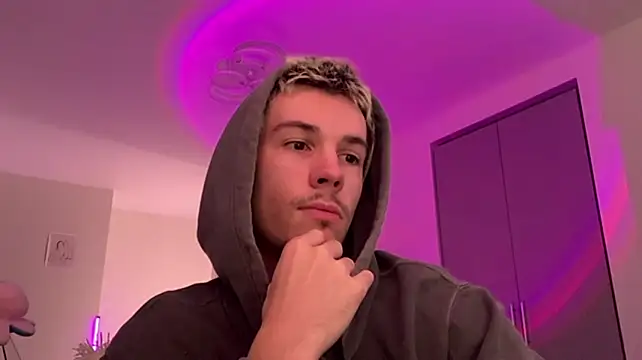 Jeremy1Scott live cam