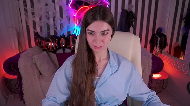 KylieJoyys camgirl profile preview on Stripchat