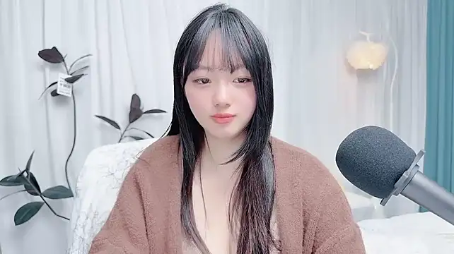 Winnie666999 live sex cam