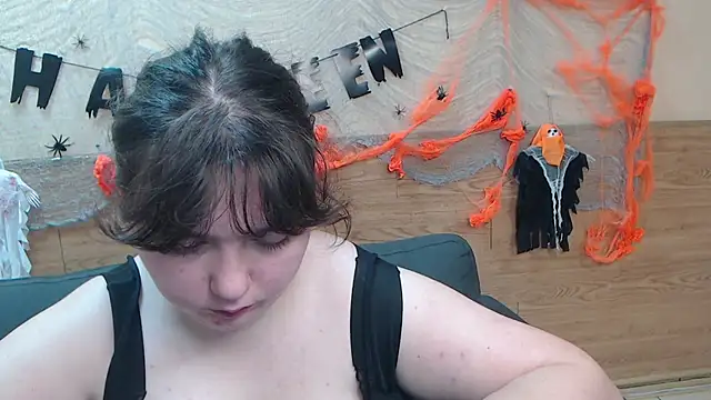 NeonilaLisova live cam on StripChat