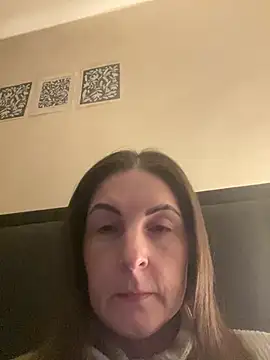 Dark-Velvetx live cam on StripChat