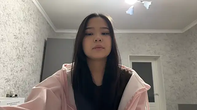 RegenaLandauer live cam on StripChat