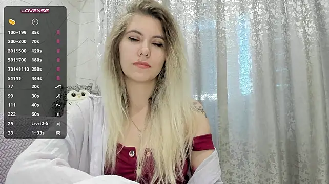 KatieLesco live sex cam