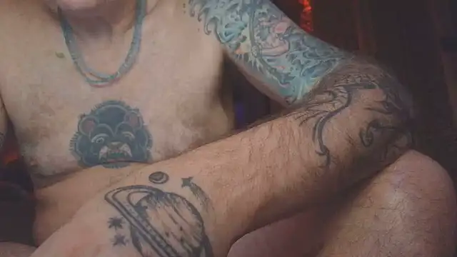 overmydadbody222 live cam on StripChat