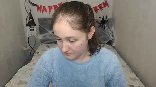 Holliy_Cooper