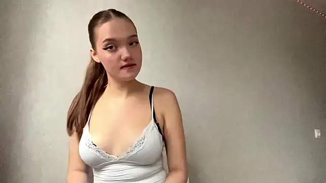 DarciCerce live cam on StripChat