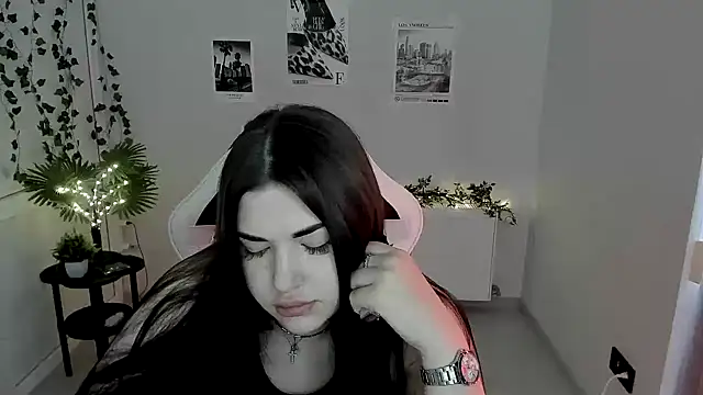 TinsleyPeach live cam on StripChat